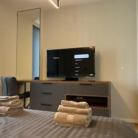 Apartman Gran Capital Rose Garden Free Parking Fast Wifi *